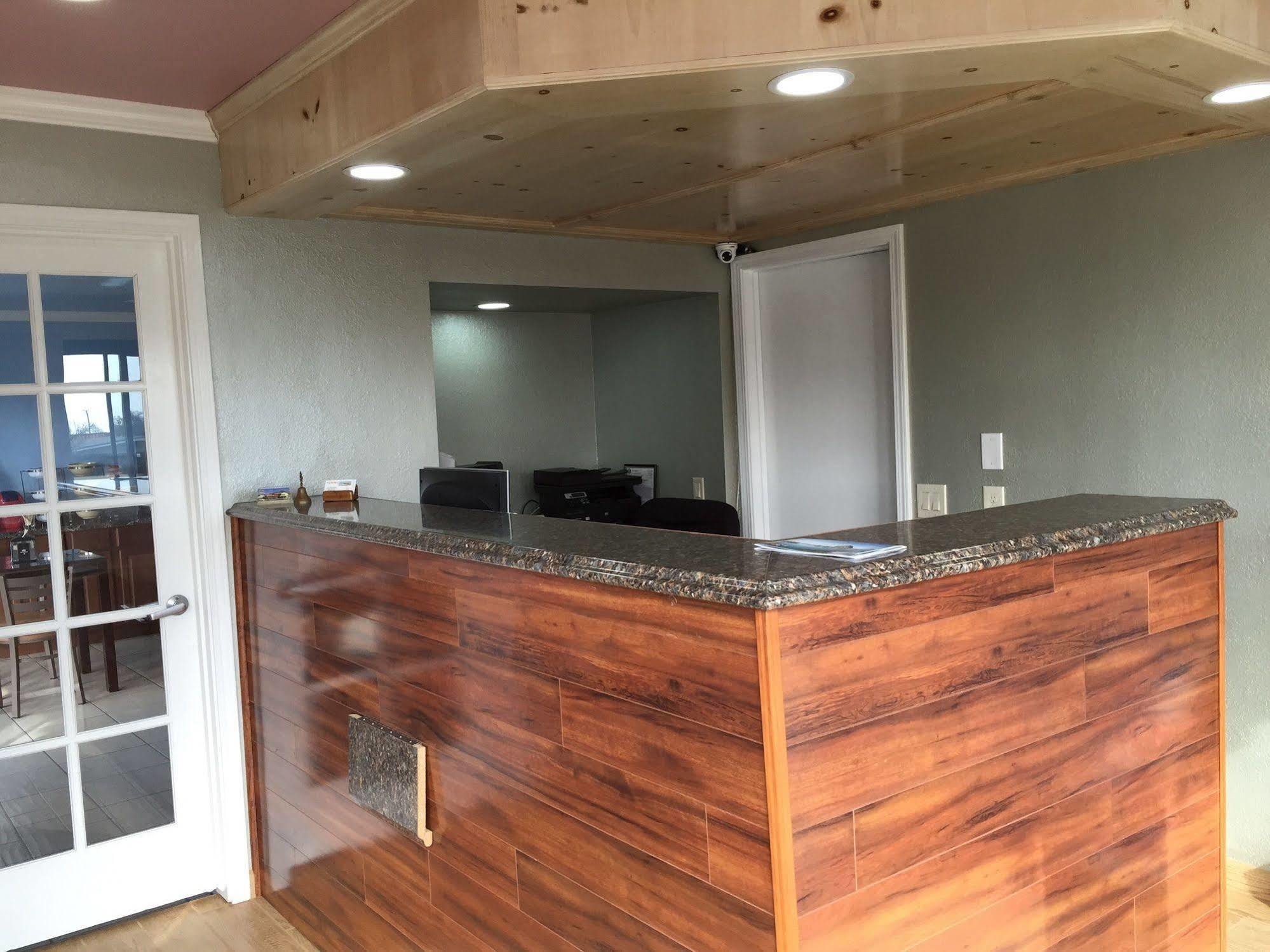 Beachwalker Motel 3*